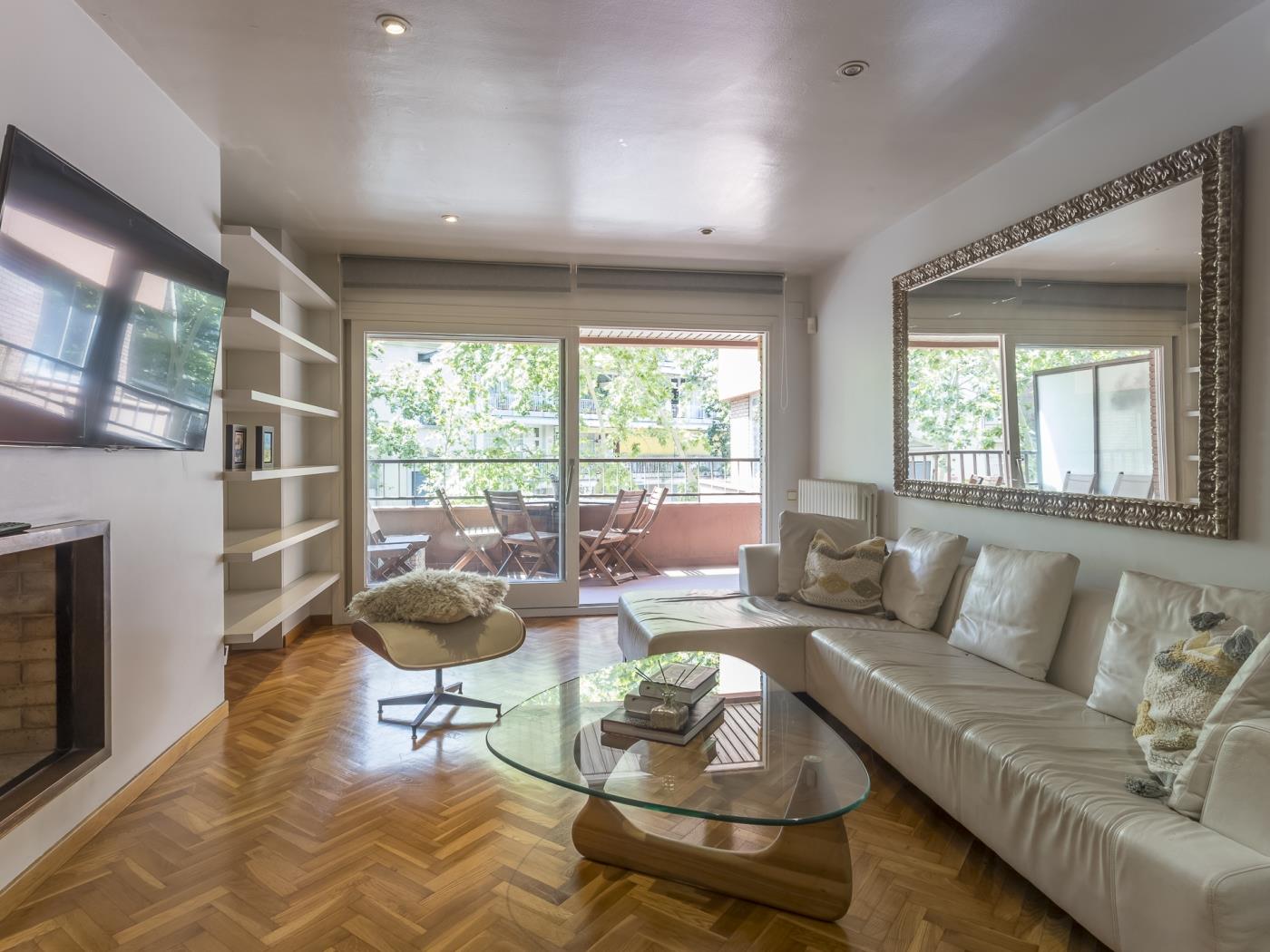 My Space Barcelona Spacious classic Bonanova Apartment with terrace for 8 - My Space Barcelona Apartments