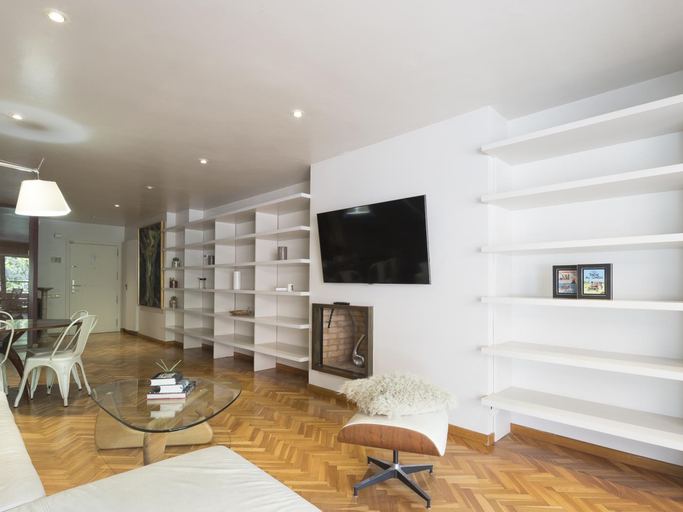 My Space Barcelona Spacious classic Bonanova Apartment with terrace for 8 - My Space Barcelona Apartments