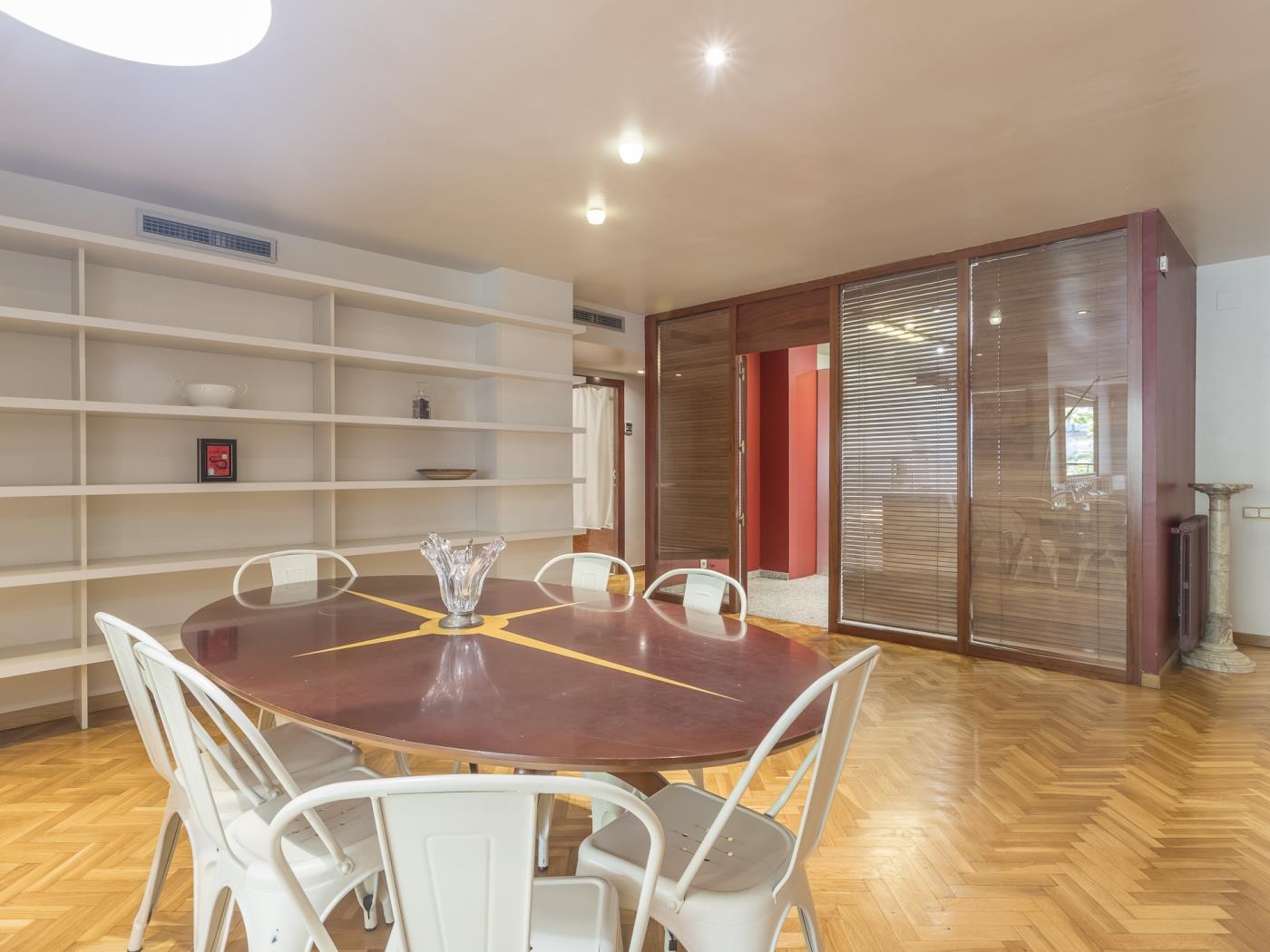 My Space Barcelona Spacious classic Bonanova Apartment with terrace for 8 - My Space Barcelona Apartments