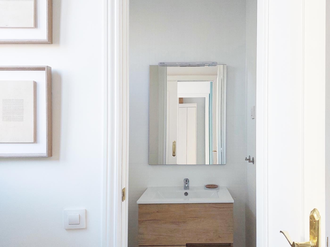 Bright 3‑Bedroom Apartment with Terrace in Barcelona’s Eixample - My Space Barcelona Apartments