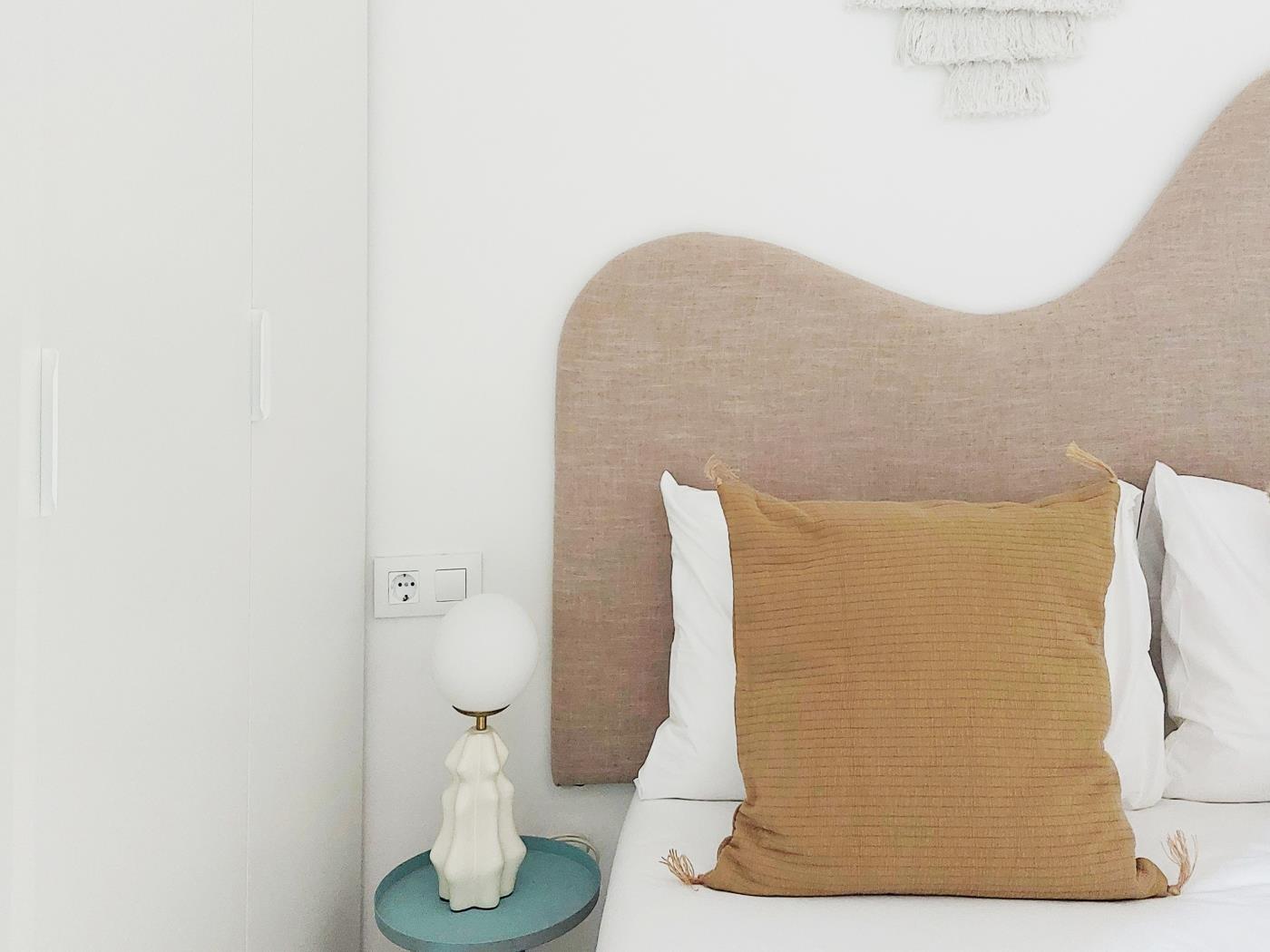 Bright 3‑Bedroom Apartment with Terrace in Barcelona’s Eixample - My Space Barcelona Apartments