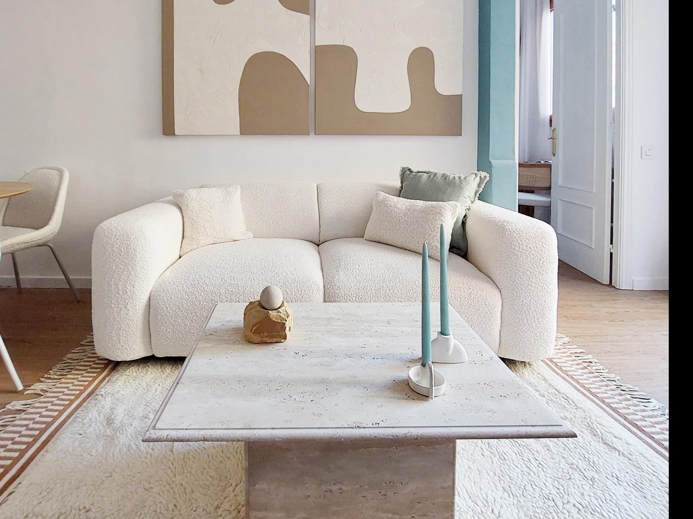 Bright 3‑Bedroom Apartment with Terrace in Barcelona’s Eixample - My Space Barcelona Apartments
